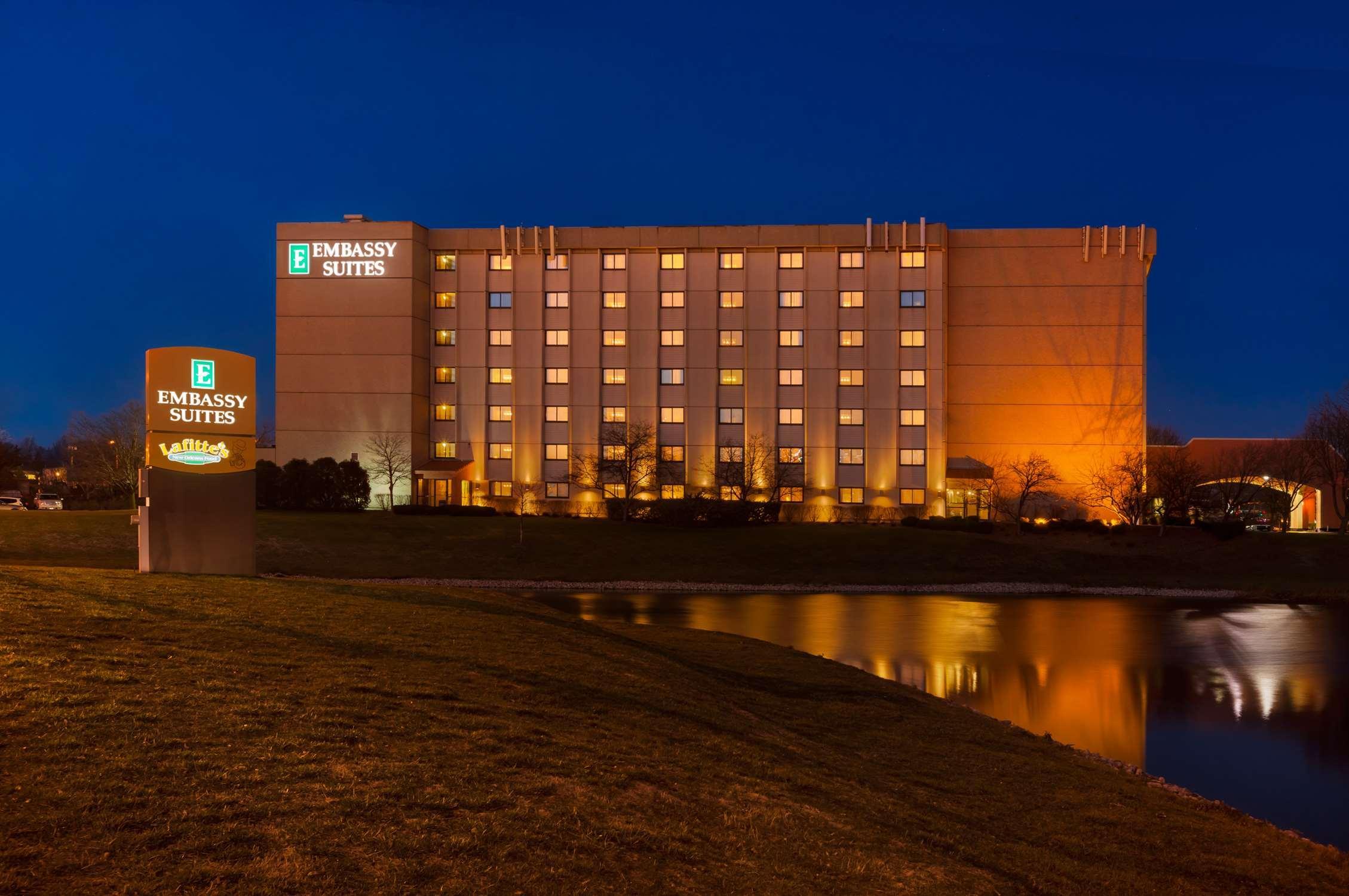 Embassy Suites By Hilton Chicago Schaumburg Woodfield Exterior foto