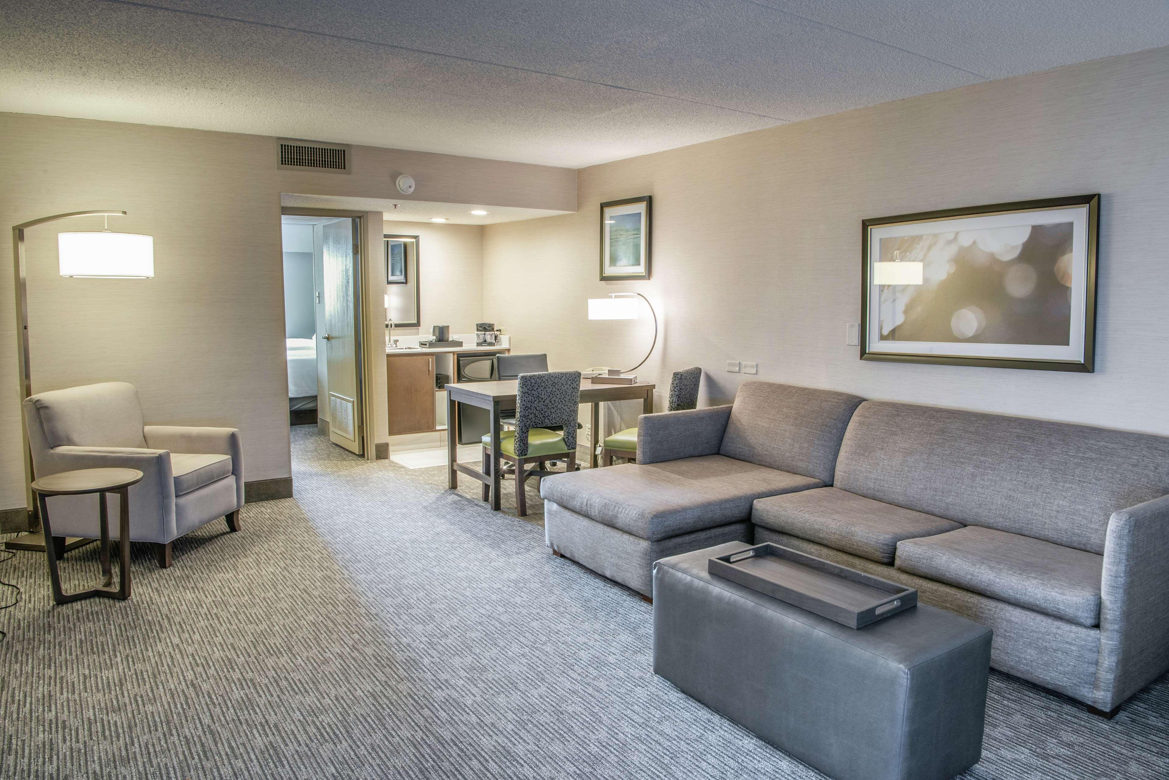 Embassy Suites By Hilton Chicago Schaumburg Woodfield Exterior foto