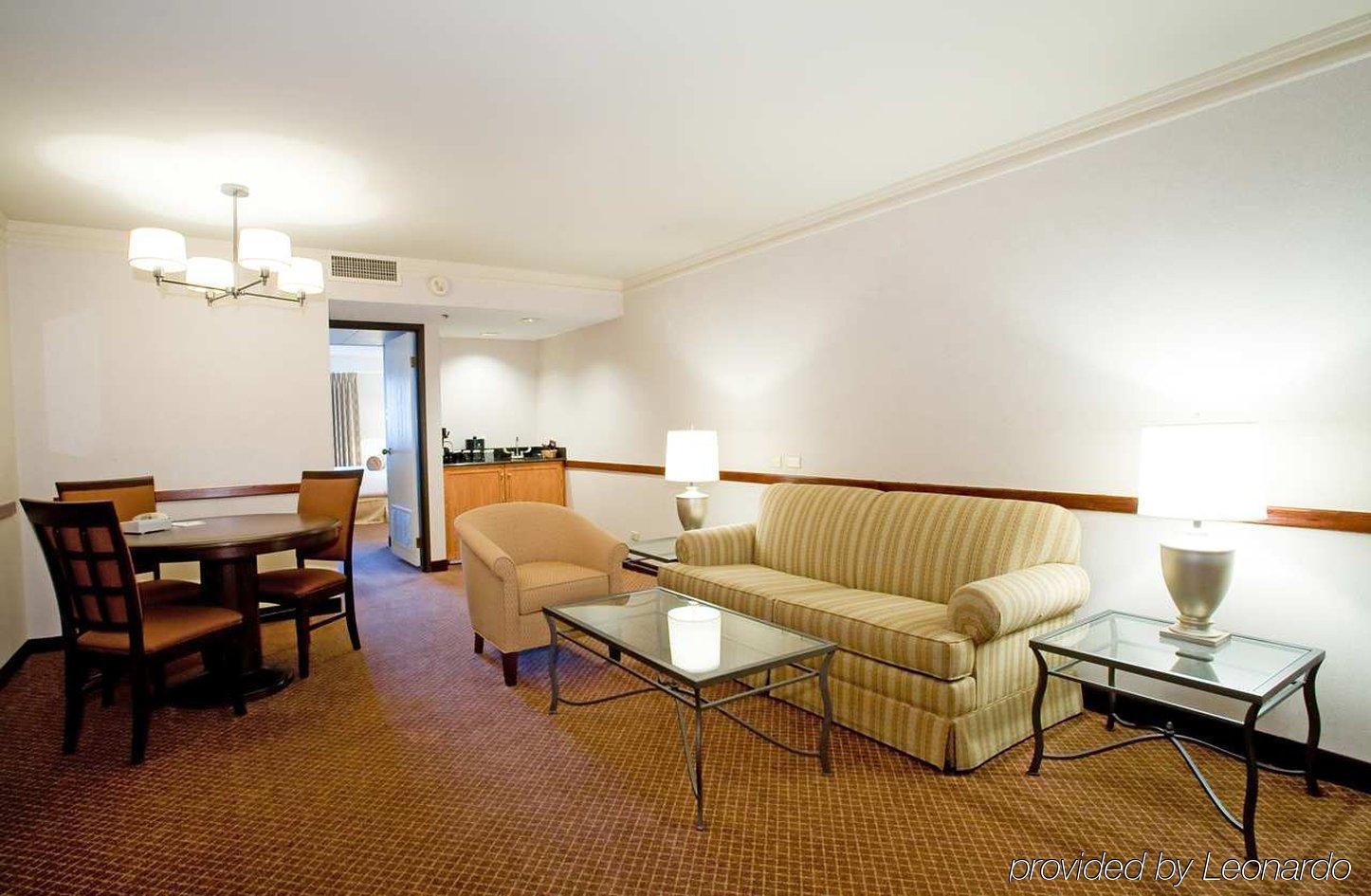 Embassy Suites By Hilton Chicago Schaumburg Woodfield Quarto foto